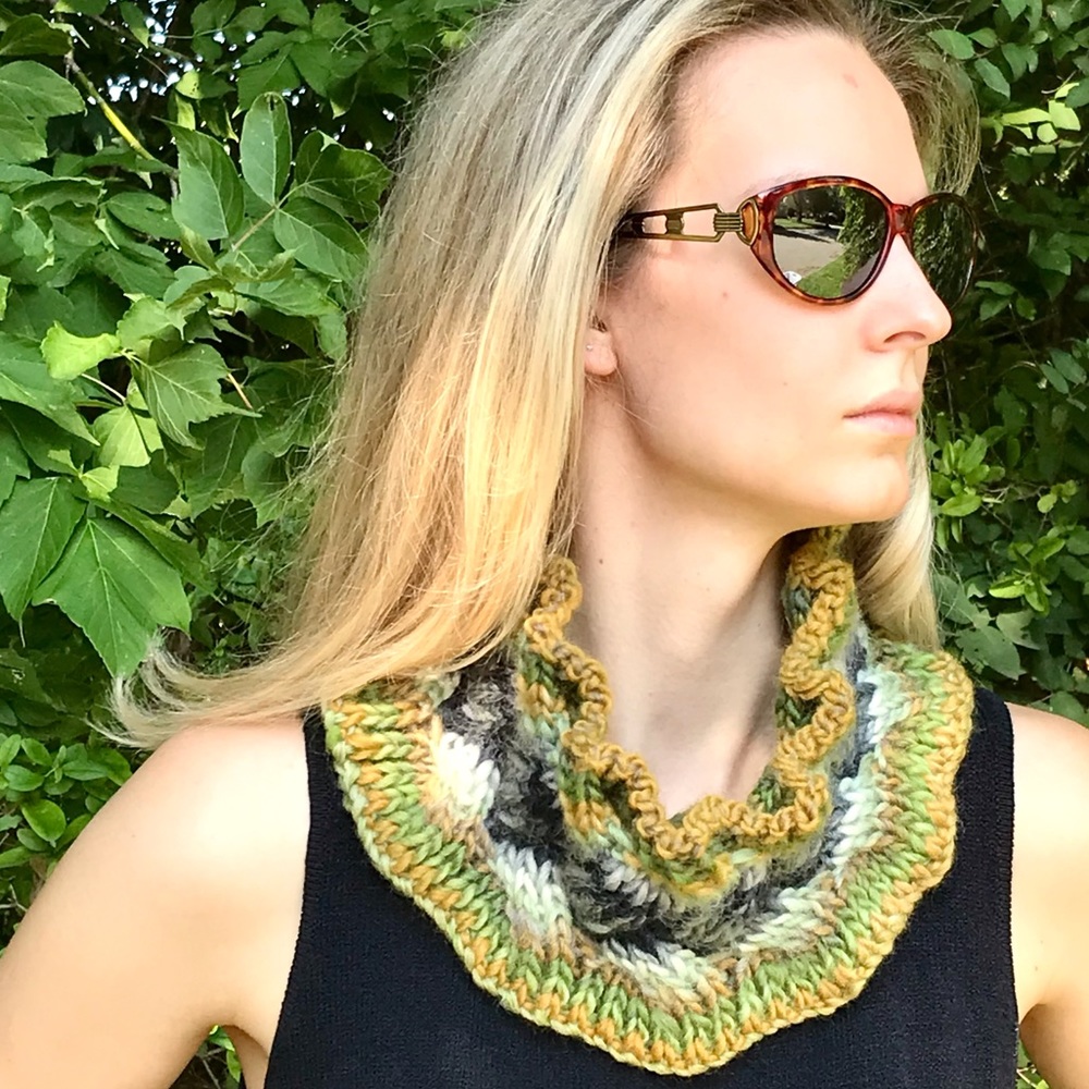 Handmade Neck Warmer (K19-2H) New Without Tags - Picture 7 of 10